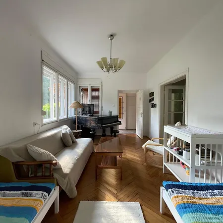 Apartament Zongoras *